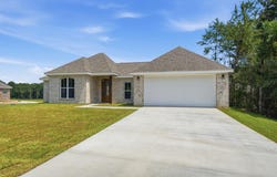 109 Friend Rd, Hattiesburg, MS 39402