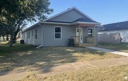 823 Myra St, Moberly, MO 65270