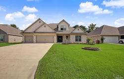 6193 Cherry Hill Cir, Pace, FL 32571