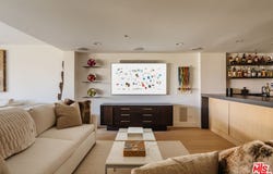 701 Ocean Ave, Santa Monica, CA 90402