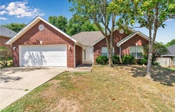 4906 Hawthorne Way, Springdale, AR 72762