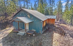 5324 Olinger Rd, Springdale, WA 99173