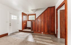 715 S Main St, Newark, NY 14513