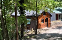 14 Nut Street, Eureka Springs, AR 72632