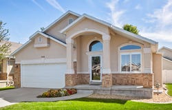 446 E GREEN HAVEN Dr S, Midvale, UT 84047