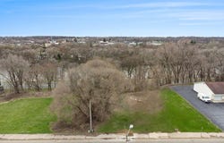 695 W Michigan Avenue W, Battle Creek, MI 49037