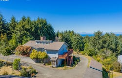 63704 SEVEN DEVILS Rd, CoosBay, OR 97420