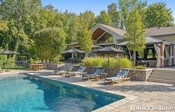 345 Crahen Avenue NE, Grand Rapids, MI 49525