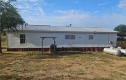 23090 J O B RD, Howe, OK 74940