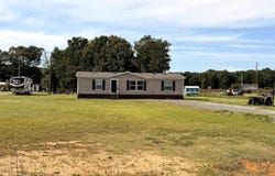 12798 Griffin Road, Des Arc, AR 72040