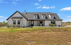 446 Wade Drive, Eddy, TX 76524