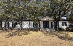 986 County Road 1785, Sunset, TX 76270
