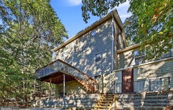 324 OVERLOOK Drive, CROSS JUNCTION, VA 22625