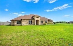 930 Inka Road, Salado, TX 76571