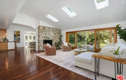 3452 Mandeville Canyon Rd, Los Angeles, CA 90049