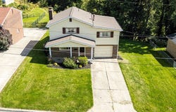 105 Opal Ct, Harrison Twp, PA 15065