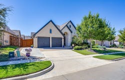 3917 Redbud Drive, Aubrey, TX 76227