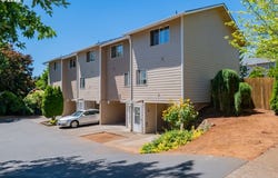 2190 MAPLEWOOD Dr, Salem, OR 97306