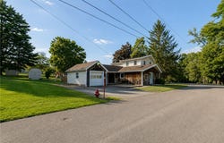 4 Ashley St, Lyons, NY 14489