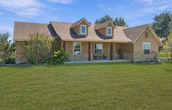 3690 RAKOWITZ RD, Adkins, TX 78101
