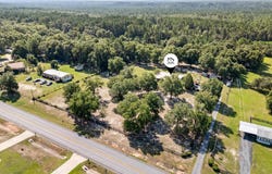 3930 Poverty Creek Road, Crestview, FL 32539