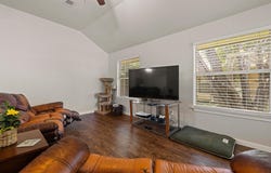 2910 Whisper Oaks Ln, Georgetown, TX 78628