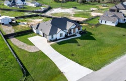 111 Bluegrass Trail, Springtown, TX 76082
