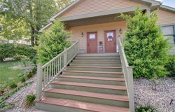 327 W Adams Street, Pittsfield, IL 62363