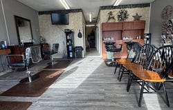 4 Elm St, Salisbury, MA 01952