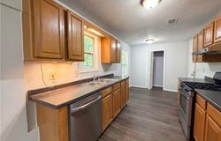 85 Hartley Woods Drive NE, Kennesaw, GA 30144