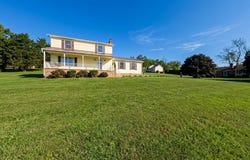 509 Cherry Hill Dr, Abingdon, VA 24210