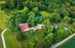 1885 Central Point Road, Cantrall, IL 62625