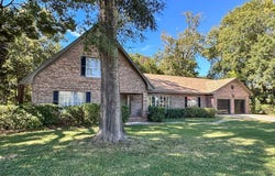 22 12th St, Apalachicola, FL 32320