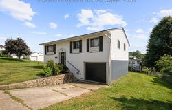 402 Circle Drive, Hurricane, WV 25526