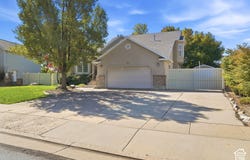 943 MEADOWLARK Ln, West Bountiful, UT 84087