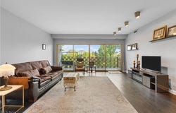 275 N Portage Path, Akron, OH 44303