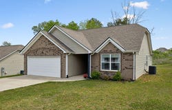 745 Cedar Ln, Springfield, TN 37172