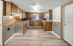 205 Sonny Walker LN, Panama, OK 74951