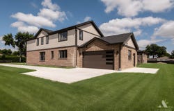 7957 W 73 Place, Bridgeview, IL 60455