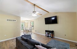 402 Borror Street, Gerald, MO 63037