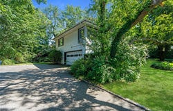 58 Ridge Drive E, Roslyn, NY 11576