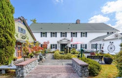 481 Riverside Rd, Sequim, WA 98382