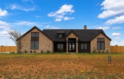 1150 E Hayes, New Home, TX 79383