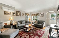 39 Primrose Drive, New Hyde Park, NY 11040