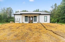 25455 L Drive, Albion, MI 49224