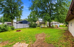1911 S 10th St, Burlington, IA 52601