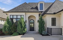 9341 Linden Reserve Drive, Prairie Village, KS 66207