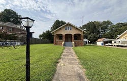 512 Third, Fulton, KY 42041