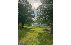 245 W Kelly Lake Road, Brooks, GA 30205