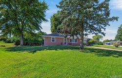 728 Pine Street, St Charles, MO 63301